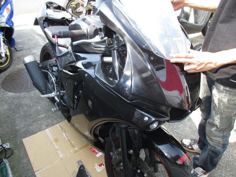 専用極美品　YZF　R25　才谷屋　レース用FRPフロントフェンダー＆タンク 専用極美品 YZF R25 才谷屋 レース用FRPフロントフェンダー＆タンク 宣言!